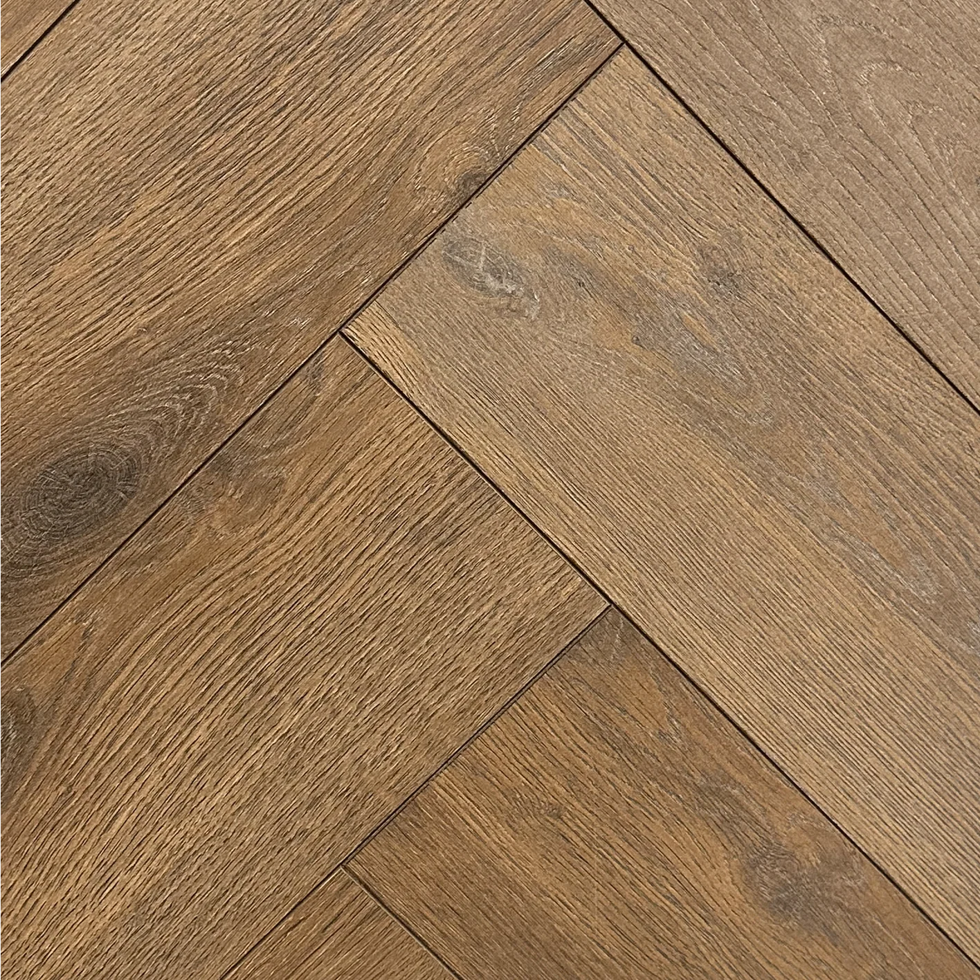 Chestnut - 12mm Herringbone - AC6